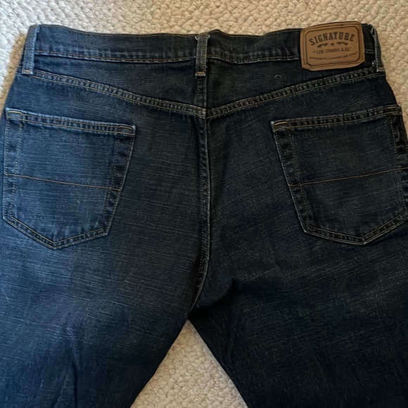 Men’s jeans, Levi Signature, relaxed, 36W x 32L - Picture 2 of 3